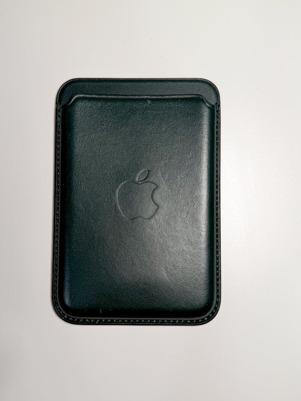 Apple iPhone FineWoven Wallet with MagSafe, Dark Green